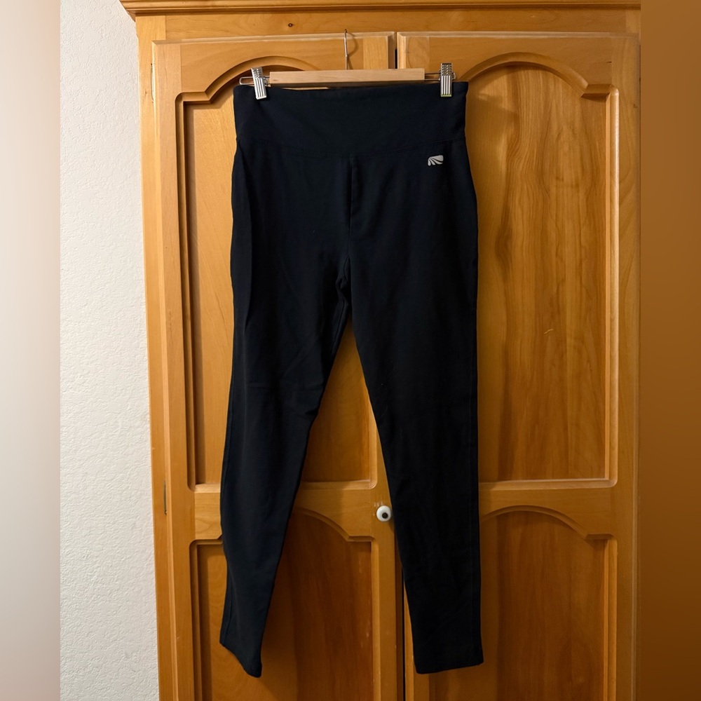 Marika Black Leggings